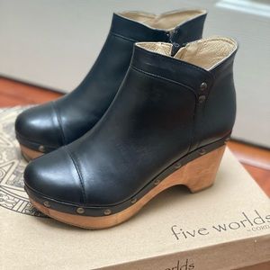 Five Worlds Cordani Clog Leather Booties, Sz 7.5
